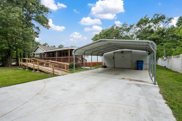 470 Antigua Drive, Point Blank, TX 77364