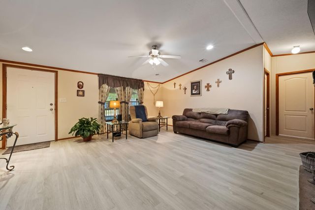 470 Antigua Drive, Point Blank, TX 77364