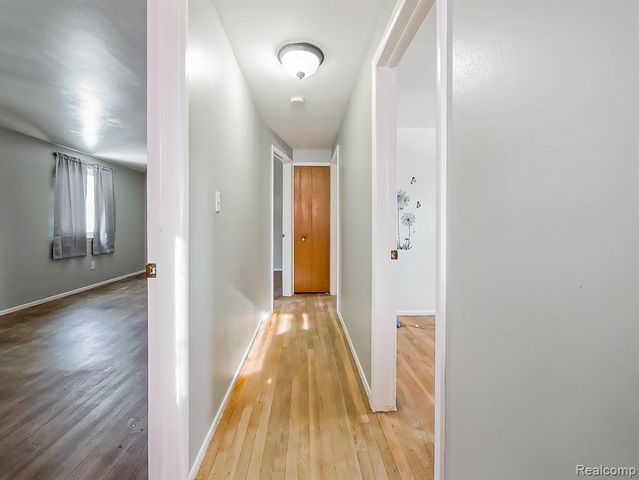 430 N Dobson Street, Westland, MI 48185