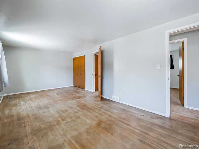 430 N Dobson Street, Westland, MI 48185