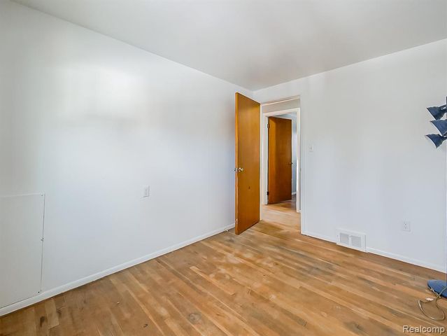 430 N Dobson Street, Westland, MI 48185