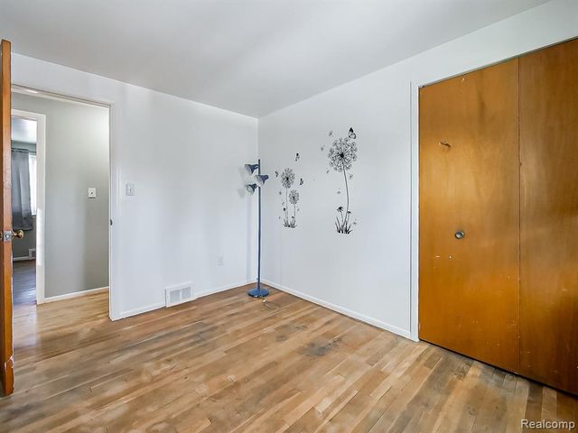 430 N Dobson Street, Westland, MI 48185