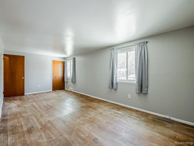 430 N Dobson Street, Westland, MI 48185