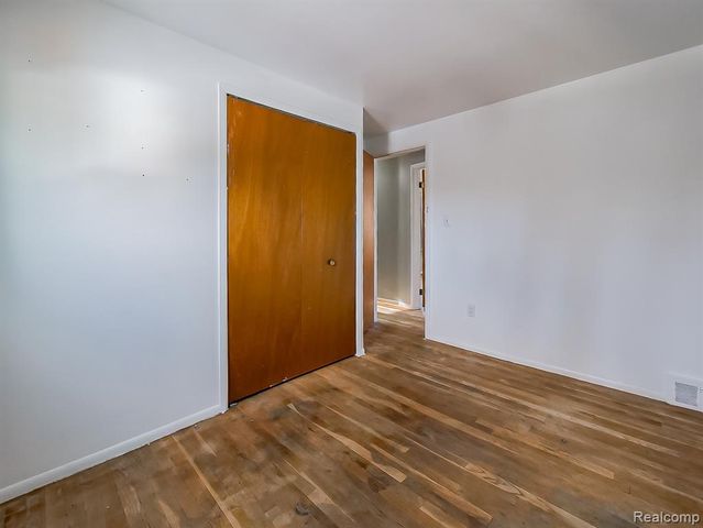 430 N Dobson Street, Westland, MI 48185