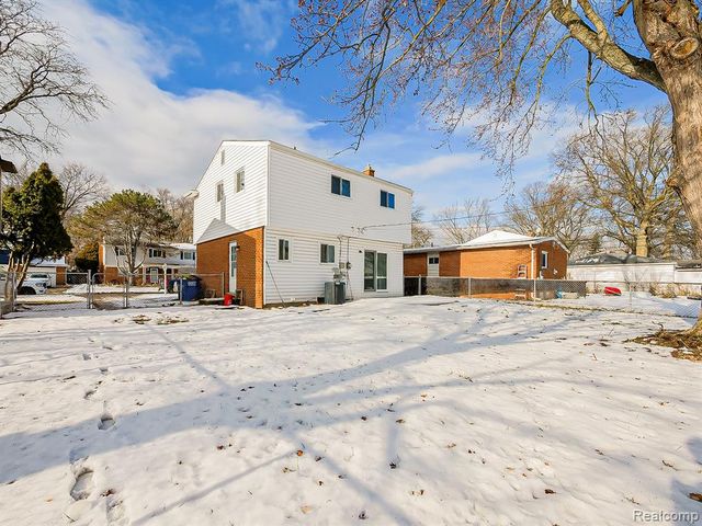 430 N Dobson Street, Westland, MI 48185