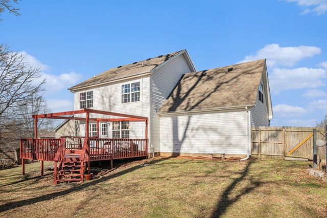 669 Wolfchase Ct, Clarksville, TN 37042
