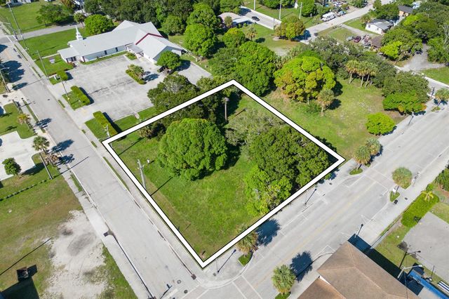 N 9th Street, Fort Pierce, FL 34950