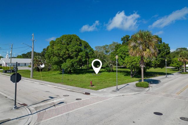 N 9th Street, Fort Pierce, FL 34950