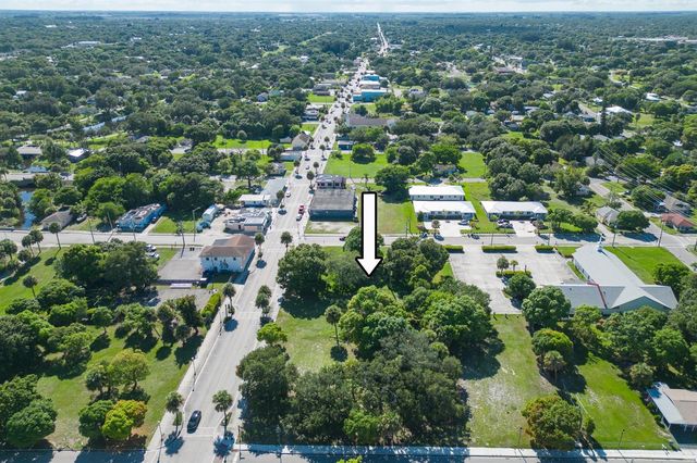 N 9th Street, Fort Pierce, FL 34950