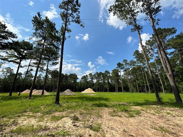 900 County Road 301 N, Dayton, TX 77535