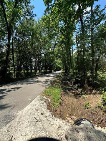 900 County Road 301 N, Dayton, TX 77535