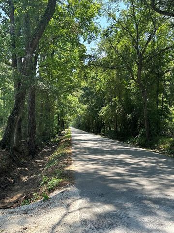 900 County Road 301 N, Dayton, TX 77535