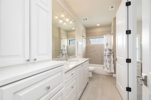 23310 Vista De Tres Lagos Drive, Spring, TX 77389