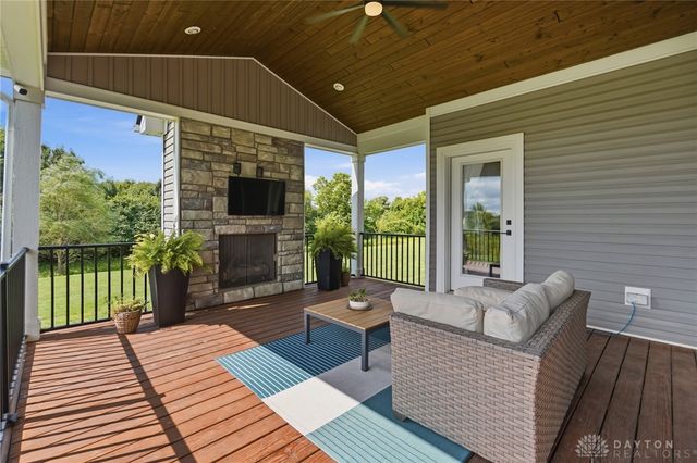 2665 Lucy Lane, Waynesville, OH 45068
