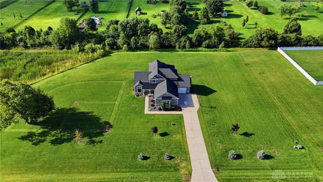 2665 Lucy Lane, Waynesville, OH 45068