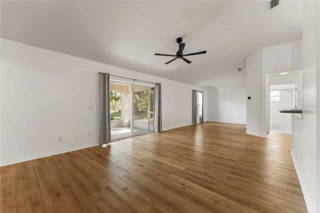 6523 65TH AVENUE DRIVE E, Bradenton, FL 34203