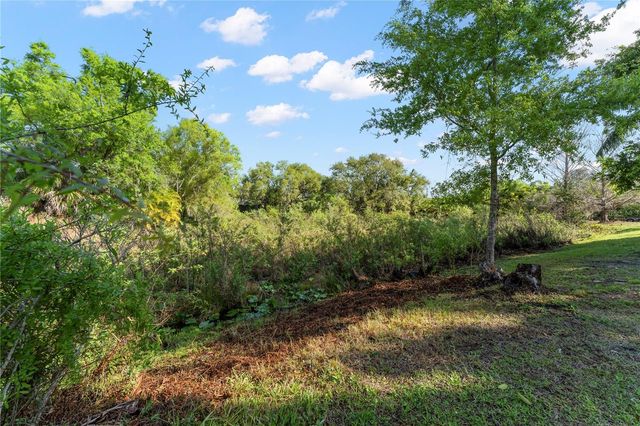 6523 65TH AVENUE DRIVE E, Bradenton, FL 34203