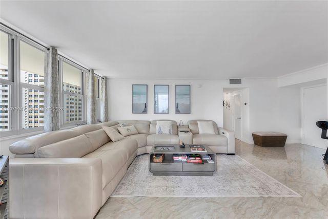 1825 S Ocean Dr 1014, Hallandale Beach, FL 33009