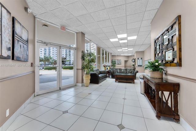 1825 S Ocean Dr 1014, Hallandale Beach, FL 33009