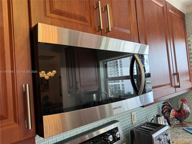 1825 S Ocean Dr 1014, Hallandale Beach, FL 33009