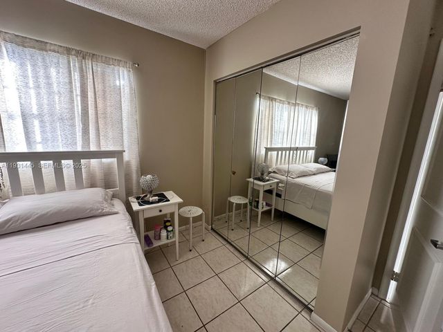 251 SW 134th Way 314M, Pembroke Pines, FL 33027