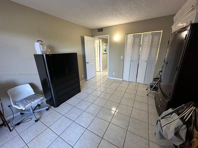 251 SW 134th Way 314M, Pembroke Pines, FL 33027