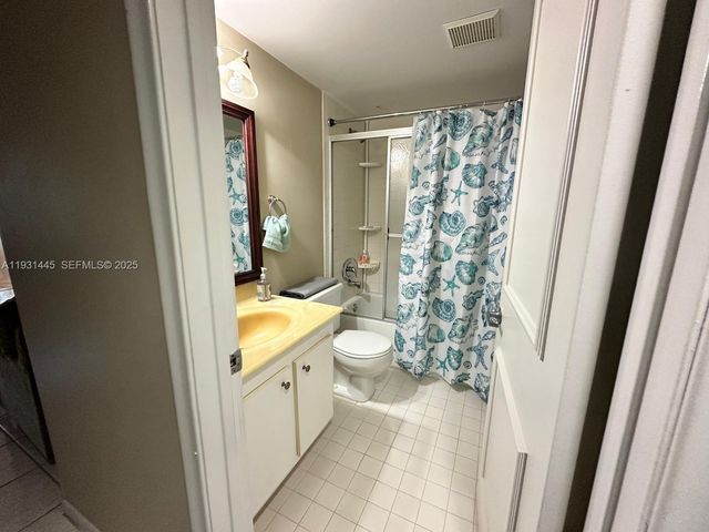 251 SW 134th Way 314M, Pembroke Pines, FL 33027