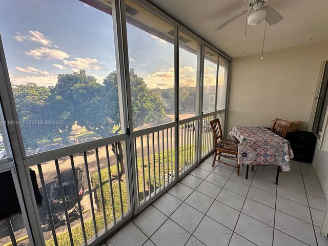 251 SW 134th Way 314M, Pembroke Pines, FL 33027