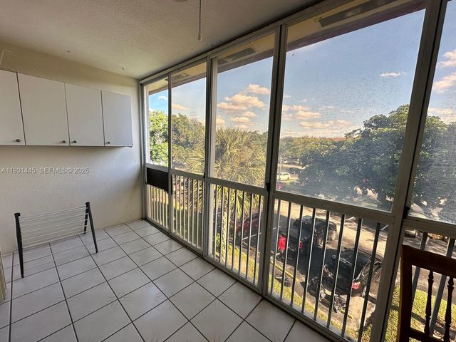 251 SW 134th Way 314M, Pembroke Pines, FL 33027