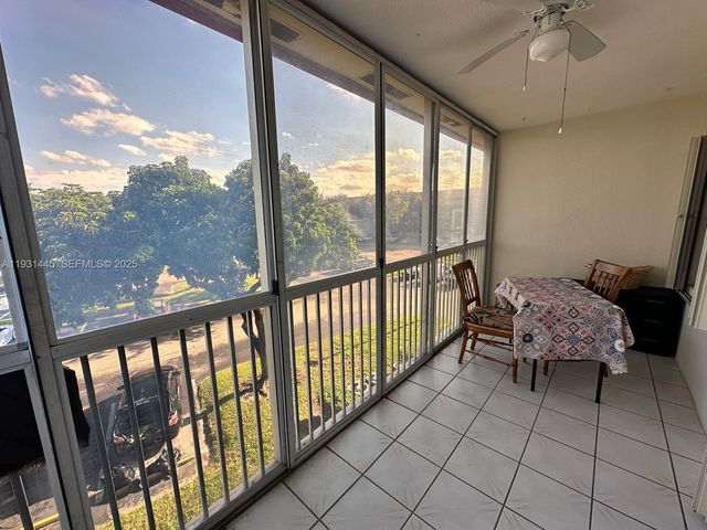 251 SW 134th Way 314M, Pembroke Pines, FL 33027