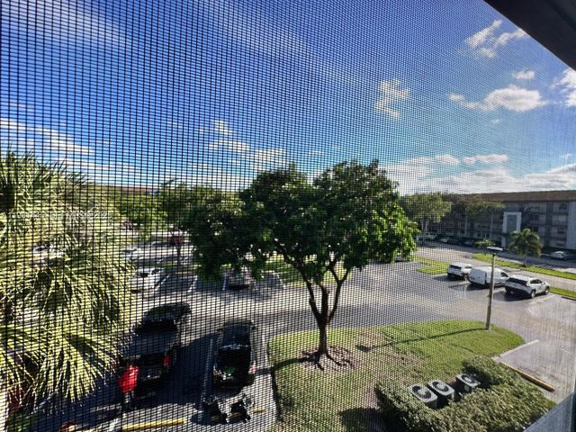 251 SW 134th Way 314M, Pembroke Pines, FL 33027