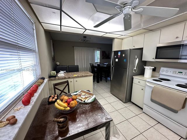 251 SW 134th Way 314M, Pembroke Pines, FL 33027