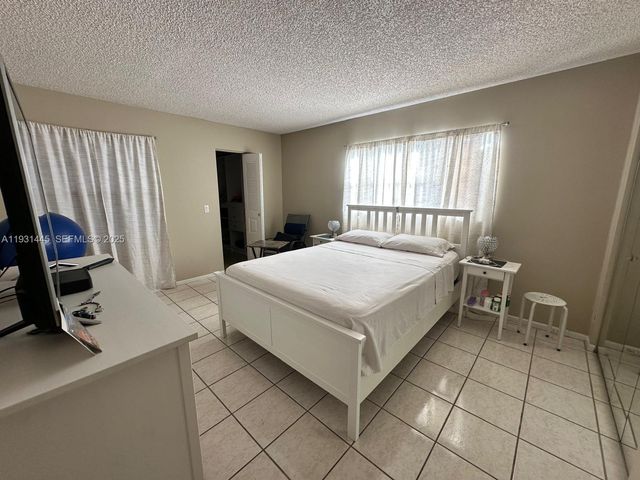 251 SW 134th Way 314M, Pembroke Pines, FL 33027