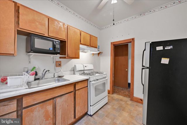 4048 GREEN ST, Philadelphia, PA 19104