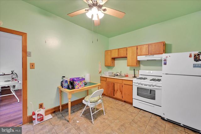 4048 GREEN ST, Philadelphia, PA 19104