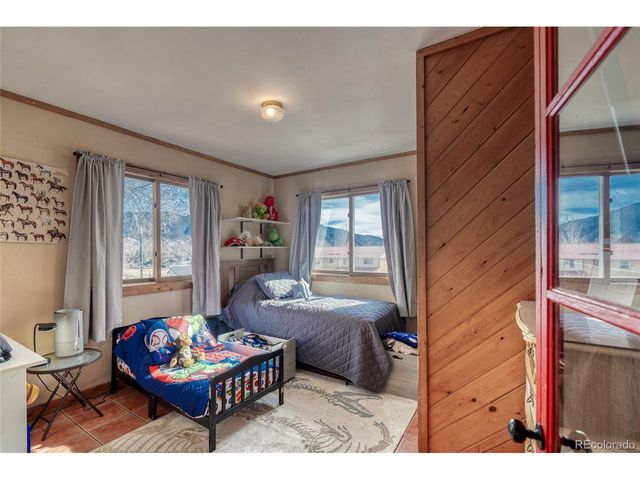 1335 F St, Salida, CO 81201