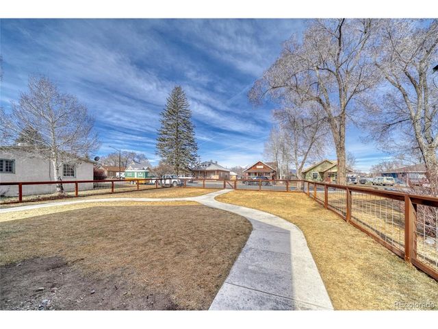 1335 F St, Salida, CO 81201