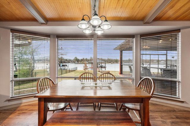 110 Northwood Place, Enchanted Oaks, TX 75156