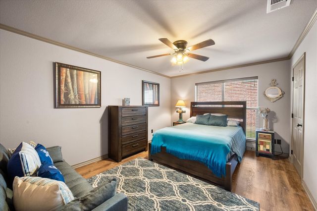 110 Northwood Place, Enchanted Oaks, TX 75156