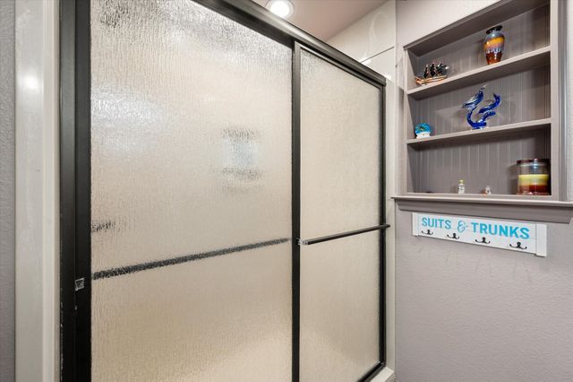 110 Northwood Place, Enchanted Oaks, TX 75156