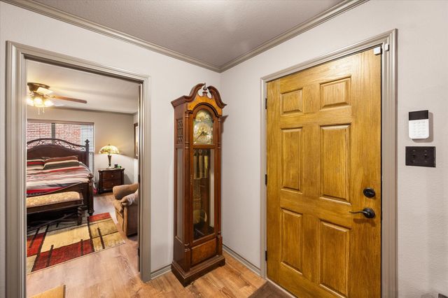 110 Northwood Place, Enchanted Oaks, TX 75156