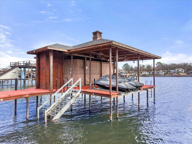 110 Northwood Place, Enchanted Oaks, TX 75156