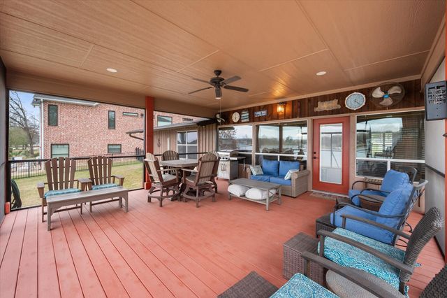 110 Northwood Place, Enchanted Oaks, TX 75156