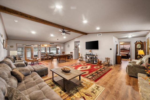 110 Northwood Place, Enchanted Oaks, TX 75156