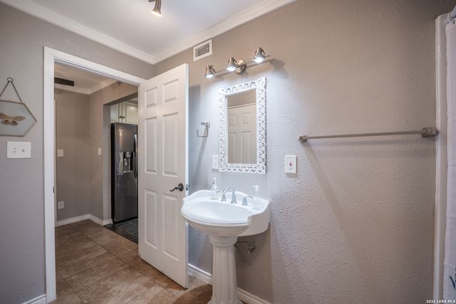 16802 PARKSTONE BLVD, San Antonio, TX 78232