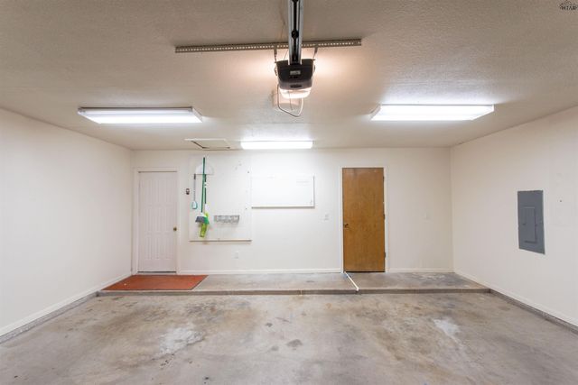 914 MOHAWK DRIVE, Burkburnett, TX 76354