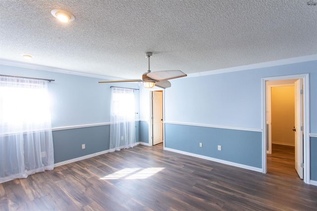 914 MOHAWK DRIVE, Burkburnett, TX 76354