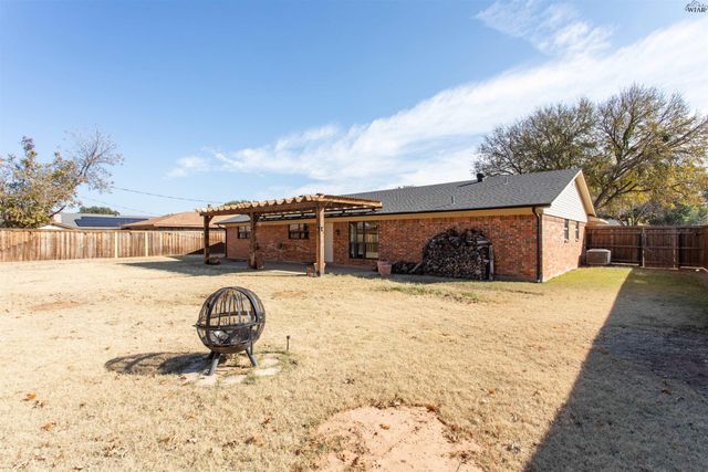 914 MOHAWK DRIVE, Burkburnett, TX 76354