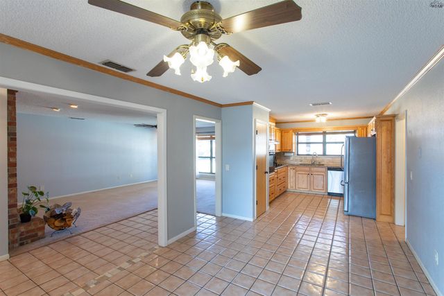 914 MOHAWK DRIVE, Burkburnett, TX 76354