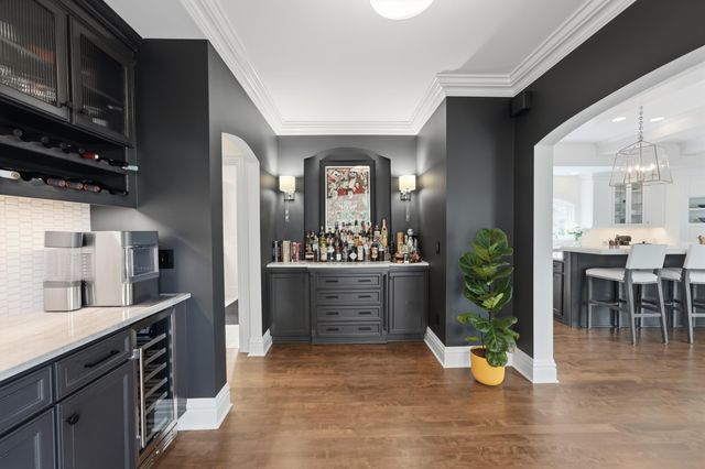 2950 Linkbury Lane, Upper Arlington, OH 43221